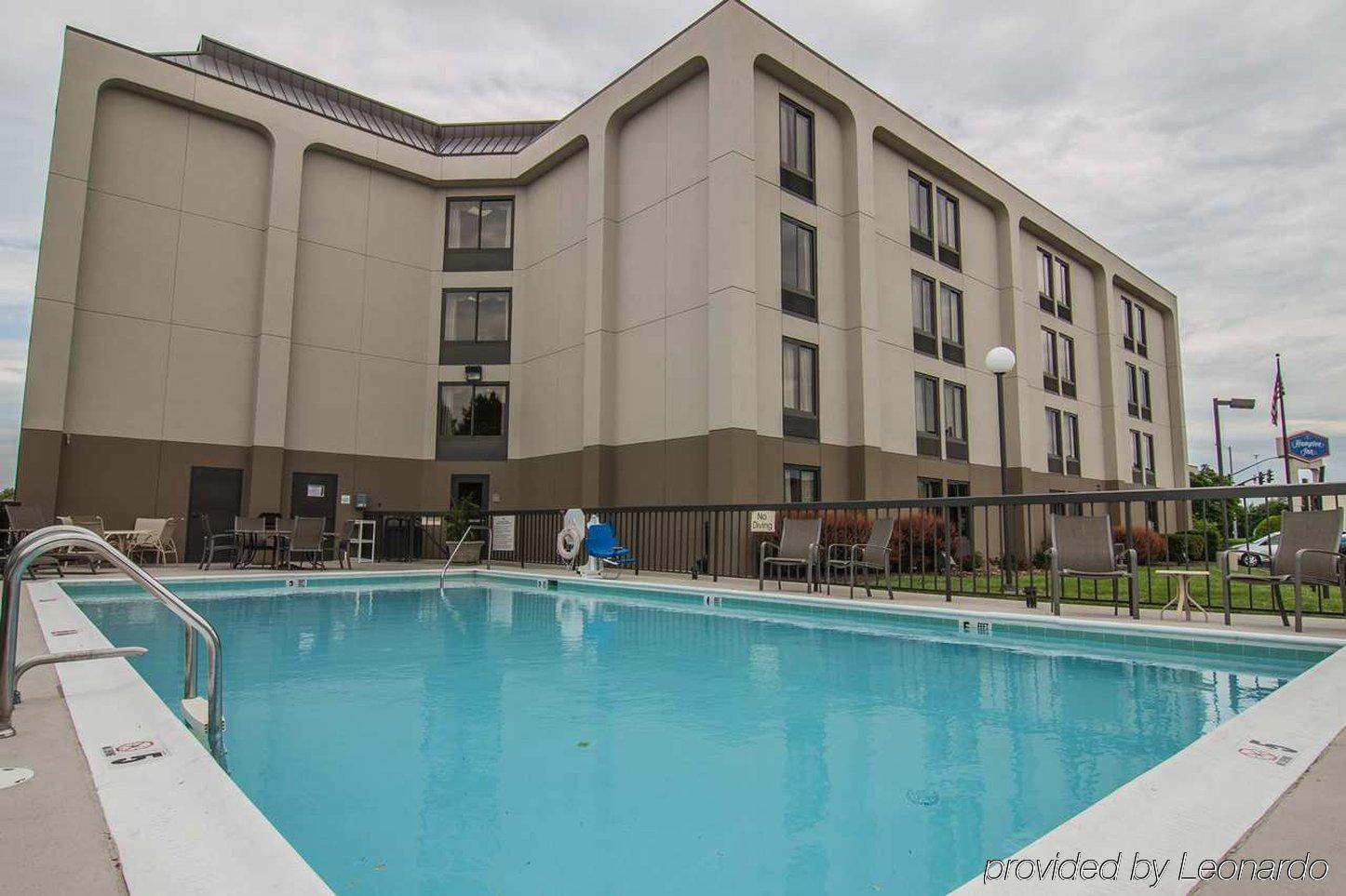 Hampton Inn Winchester-University/ Mall Exterior foto